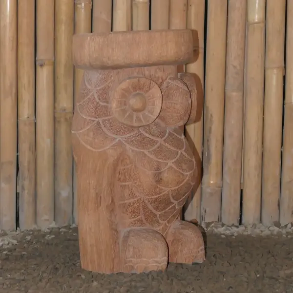 Product image 4 of the product “Owl Statue as Stool. From coconut palm 50cm Height. Approx. 25cm dia. ”